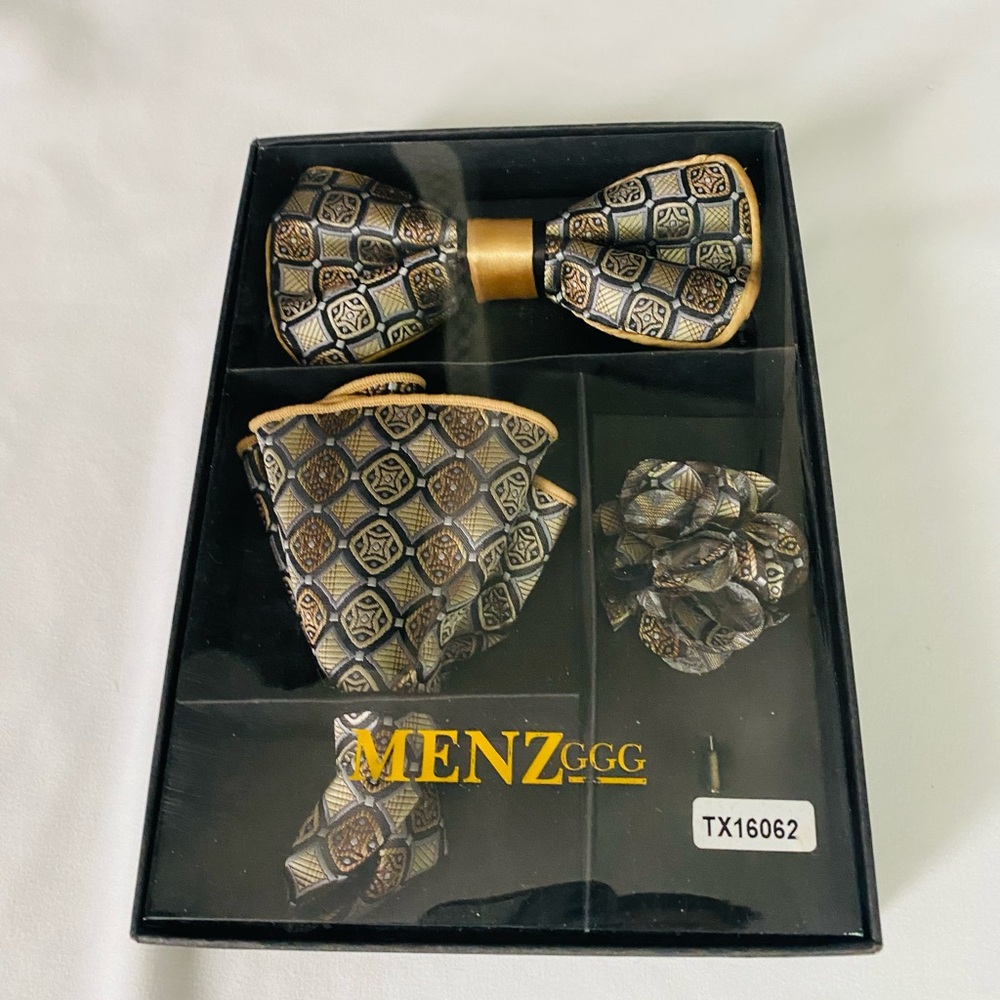 Bow tie, handkerchief and lapel pin set New